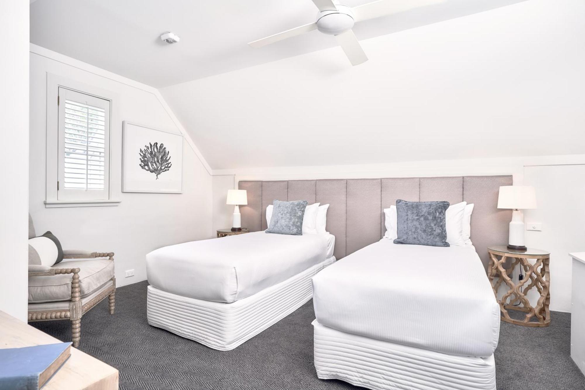 แองคอเรจ พอร์ต สตีเฟ่น Hotel Corlette ภายนอก รูปภาพ