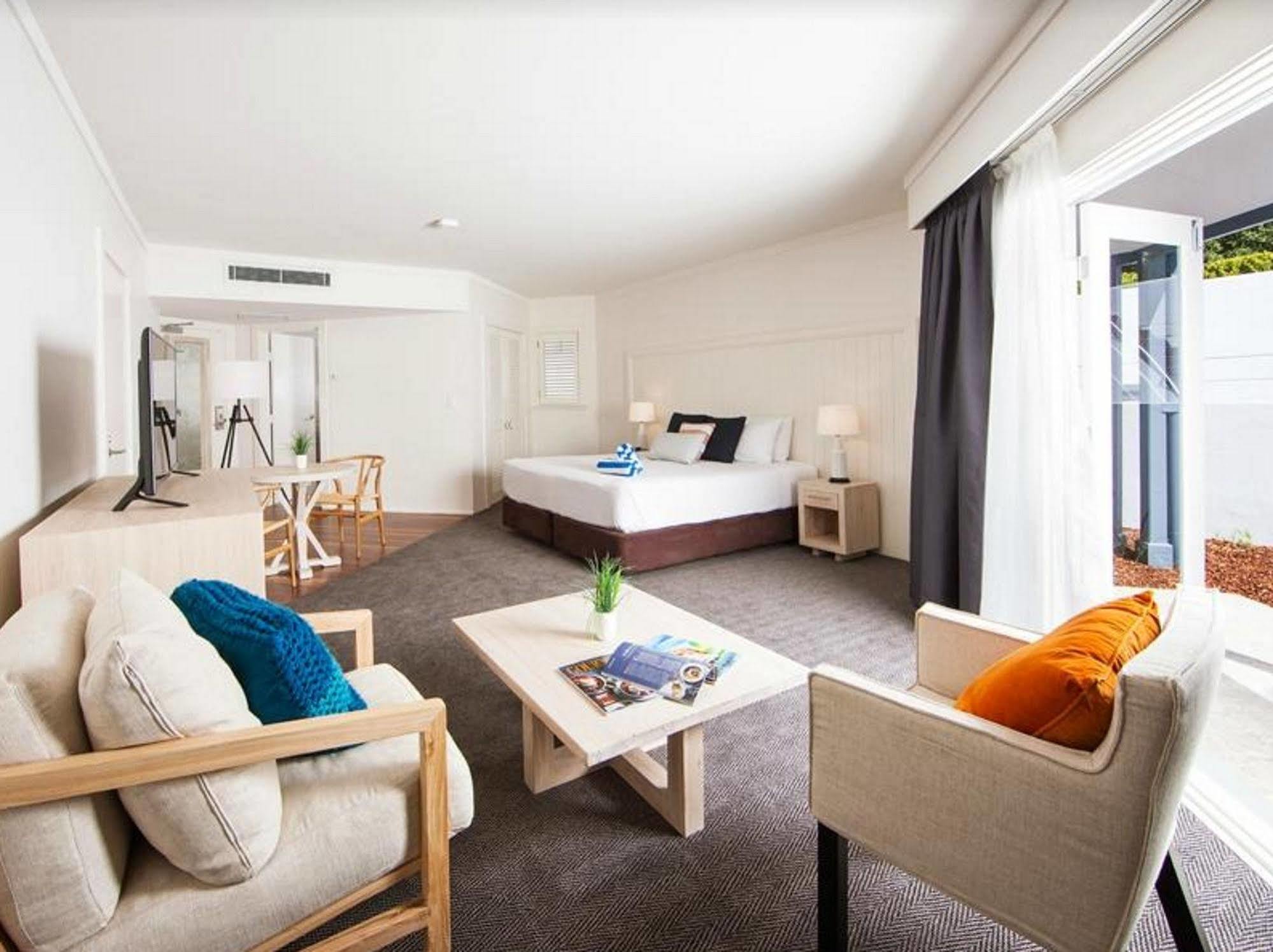 แองคอเรจ พอร์ต สตีเฟ่น Hotel Corlette ภายนอก รูปภาพ